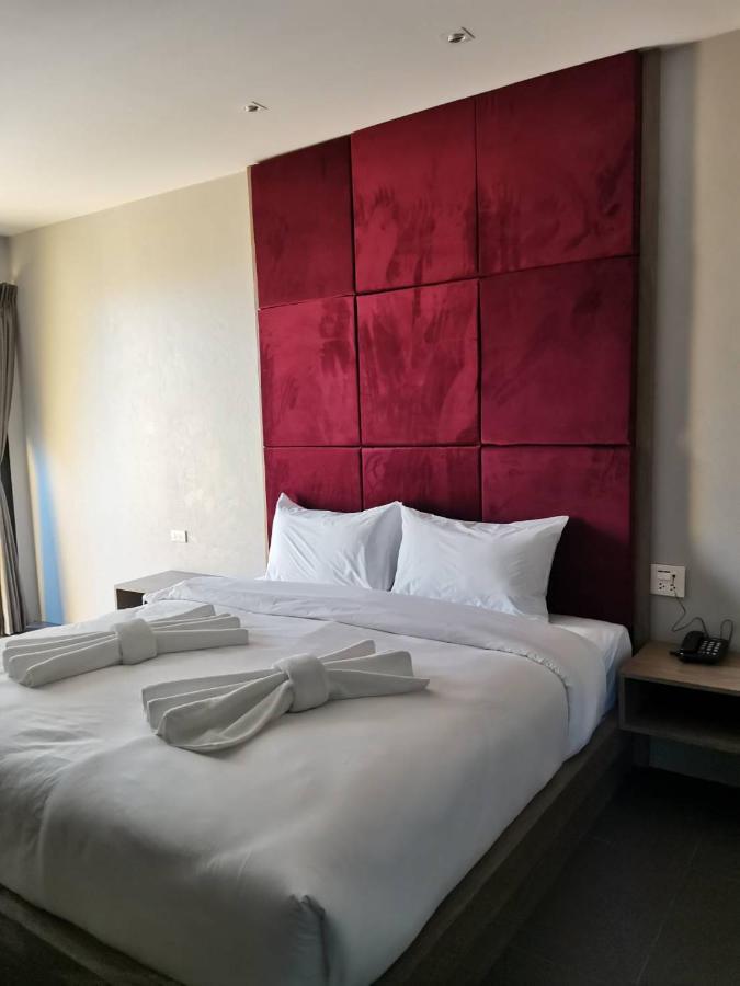 Yamin Seaview Hotel Phuket Exterior photo